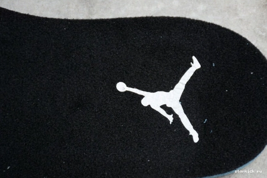528895-010 Barons Low Jordan Retro 11  528895-010 0828